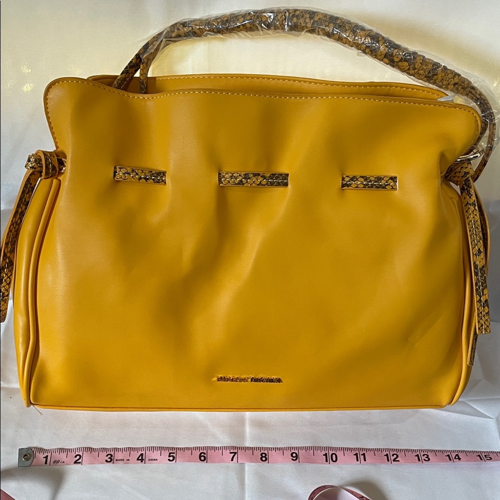 Badgley Mischka Yellow Shoulder Bag with Snake Print